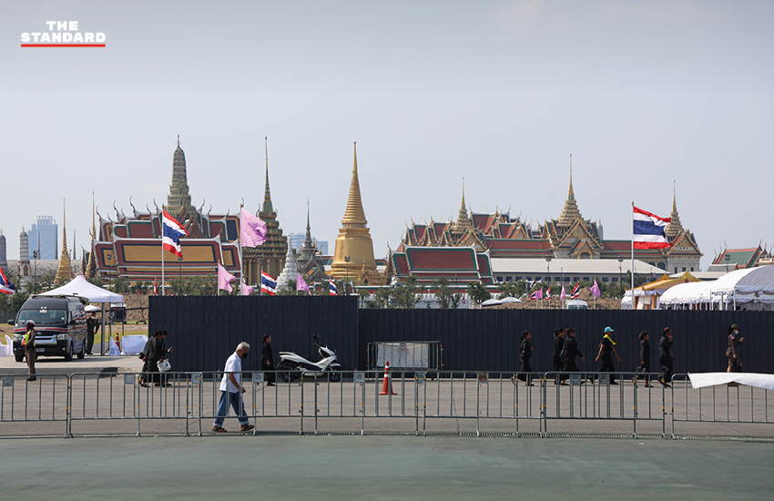 สมเด็จพระกนิษฐาธิราชเจ้า กรมสมเด็จพระเทพรัตนราชสุดาฯ สยามบรมราชกุมารี ทรงประกอบพิธีปักหมุดวางผังก่อสร้างพระเมรุมาศ สมเด็จพระบรมราชชนนีพันปีหลวง ที่ท้องสนามหลวง 15