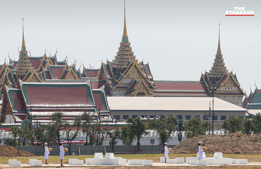 สมเด็จพระกนิษฐาธิราชเจ้า กรมสมเด็จพระเทพรัตนราชสุดาฯ สยามบรมราชกุมารี ทรงประกอบพิธีปักหมุดวางผังก่อสร้างพระเมรุมาศ สมเด็จพระบรมราชชนนีพันปีหลวง ที่ท้องสนามหลวง 8