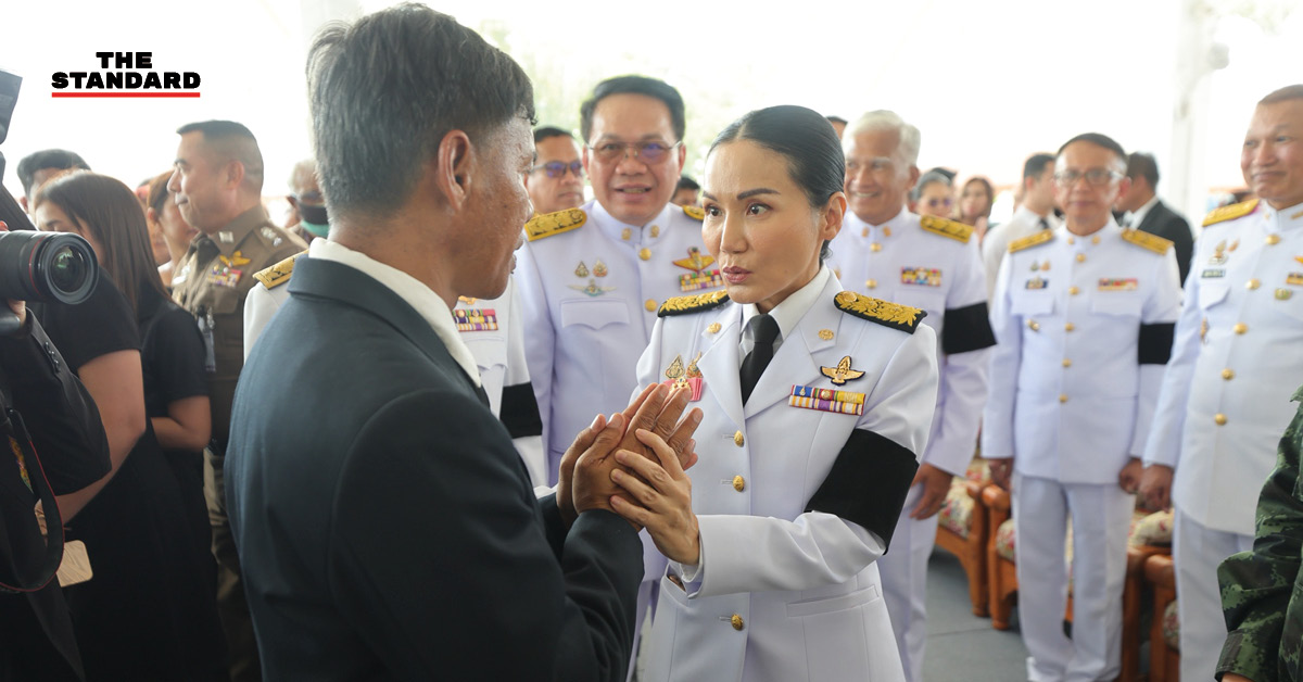 นฤมล ภิญโญสินวัฒน์ ประธานพิธีน้ำหลวงอาบศพ ผอ.ศศิพัชร