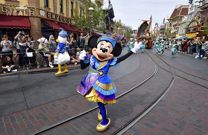 ภาพประกอบการวิเคราะห์โอกาสและความท้าทายของโครงการดิสนีย์แลนด์ในประเทศไทย ที่เป็นความฝันยาวนานกว่า 26 ปี เปรียบเทียบกับความสำเร็จในฮ่องกง ญี่ปุ่น และสิงคโปร์ 4