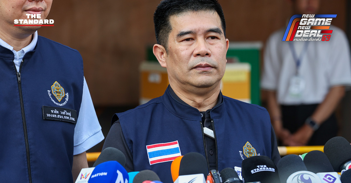 ว่าที่ ร.ต. สัมพันธ์ แสงคำเลิศ ผอ.กกต.กทม. ตรวจความเรียบร้อยการเลือกตั้งใหม่เขตคันนายาว หลังย้ายคูหาเข้าอาคารเพื่อความปลอดภัย