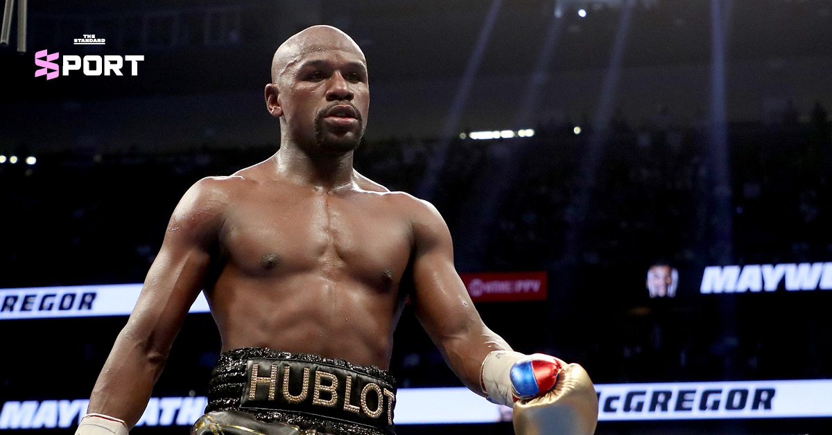 ฟลอยด์ เมย์เวทเธอร์ จูเนียร์ ในท่าเตรียมชกมวยบนสังเวียน