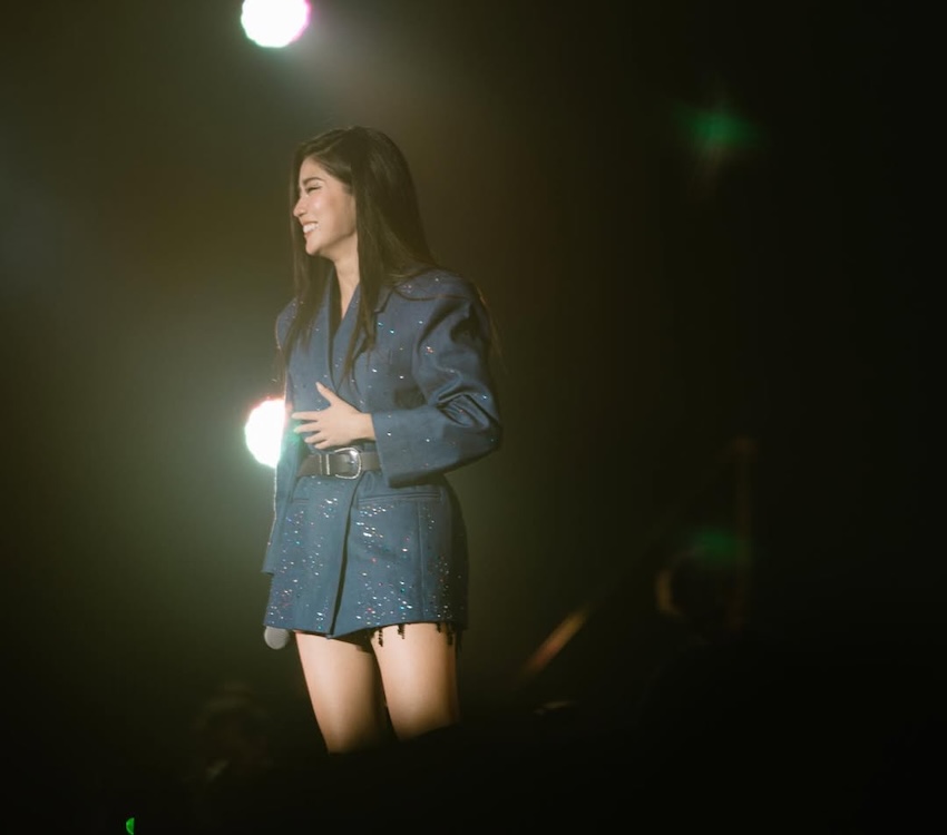 ภาพ ก้อย อรัชพร โภคินภากร นักแสดง ยูทูเบอร์ ศิลปิน และนักเขียน 3