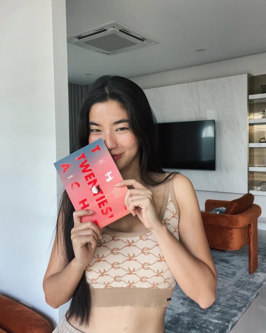 ภาพ ก้อย อรัชพร โภคินภากร นักแสดง ยูทูเบอร์ ศิลปิน และนักเขียน 4