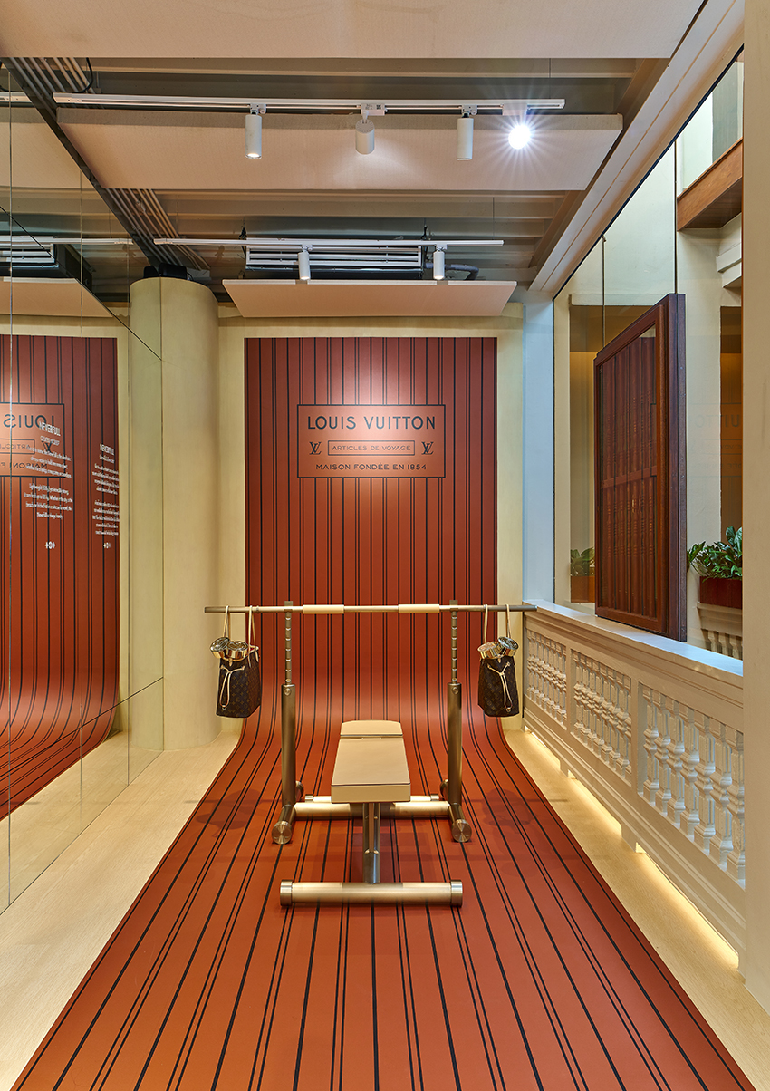 ภาพโรงแรม Louis Vuitton Hotel Bangkok ป๊อบอัพ จัดแสดงกระเป๋า Monogram อันเป็นเอกลักษณ์ 2