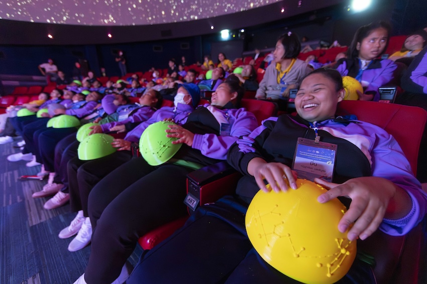 ภาพการส่งมอบอุปกรณ์ CE-7 MATCH (Chang’e 7 Moon Aiming Thai-Chinese Hodoscope) สำหรับภารกิจสำรวจดวงจันทร์ 3