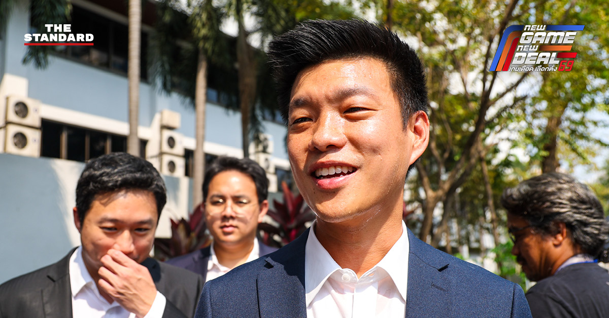 ณัฐพงษ์ เรืองปัญญาวุฒิ ให้สัมภาษณ์กรณีร่วมงานพรรคกล้าธรรมตรวจสอบรัฐบาล และเรียกร้อง กกต. ให้ความโปร่งใสปมบาร์โค้ดบัตรเลือกตั้ง