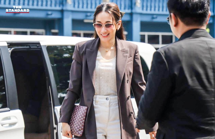 พินทองทา ชินวัตร คุณากรวงศ์ บุตรสาวเข้าเยี่ยม ทักษิณ ชินวัตร อดีตนายกรัฐมนตรี ที่เรือนจำกลางคลองเปรม 2