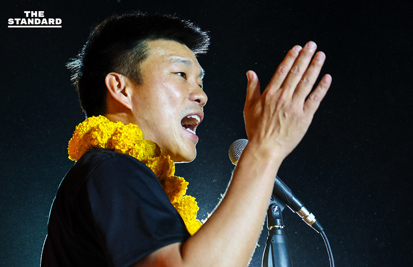 พิธา ลิ้มเจริญรัตน์ และ ณัฐพงษ์ เรืองปัญญาวุฒิ ปราศรัยบนเวทีใหญ่ในจังหวัดสุพรรณบุรี 12