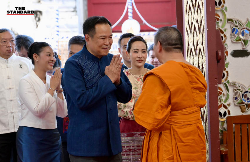 นายกรัฐมนตรีและภริยา สวมชุดม่อฮ่อมร่วมพิธีห่มผ้าพระธาตุช่อแฮ จังหวัดแพร่ 5