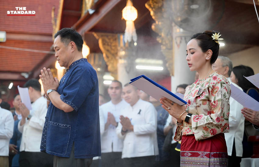 นายกรัฐมนตรีและภริยา สวมชุดม่อฮ่อมร่วมพิธีห่มผ้าพระธาตุช่อแฮ จังหวัดแพร่ 7