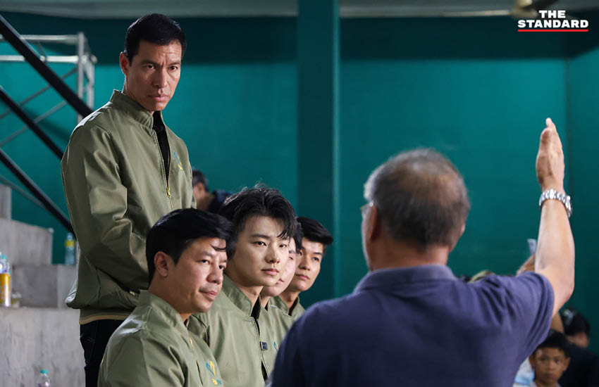 เจษฎ์ โทณะวณิก แคนดิเดตนายกรัฐมนตรีพรรครักชาติ พร้อมผู้สมัคร สส. ลงพื้นที่สนามแบดมินตันเทศบาลเมืองชลบุรี จังหวัดชลบุรี 1