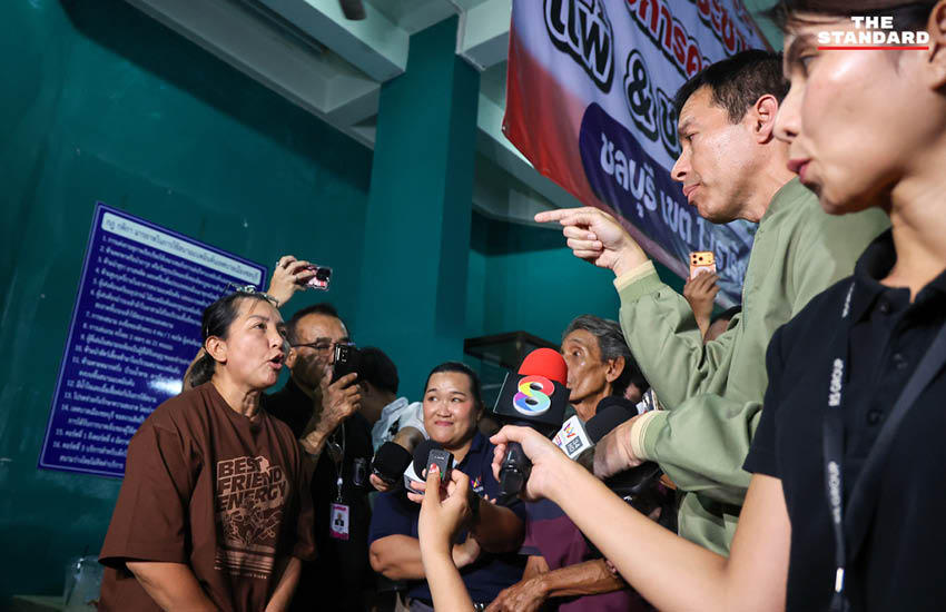 เจษฎ์ โทณะวณิก แคนดิเดตนายกรัฐมนตรีพรรครักชาติ พร้อมผู้สมัคร สส. ลงพื้นที่สนามแบดมินตันเทศบาลเมืองชลบุรี จังหวัดชลบุรี 2