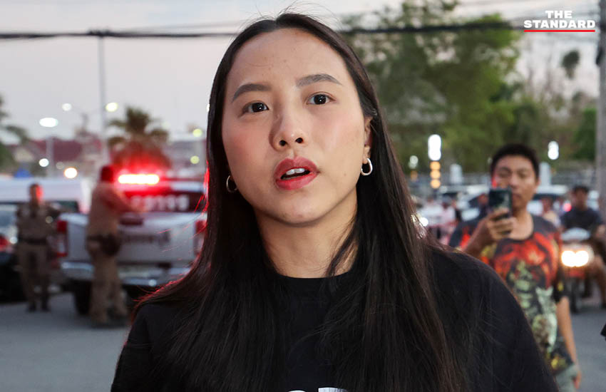 รักชนก ศรีนอก และ สหัสวัต คุ้มคง ว่าที่ สส.พรรคประชาชน ร่วมปักหลักกับชาวบ้านเฝ้าหีบเลือกตั้งที่ ชลบุรี เขต 1 10