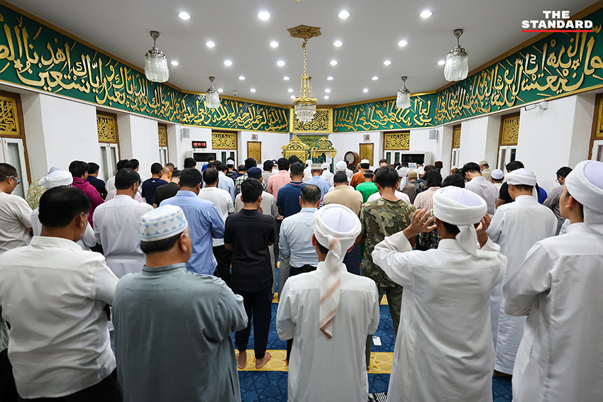 ภาพบรรยากาศวันแรกของการถือศีลอดเดือนรอมฎอน 2569 ที่ มัสยิดฮารูณ ย่านบางรัก 3
