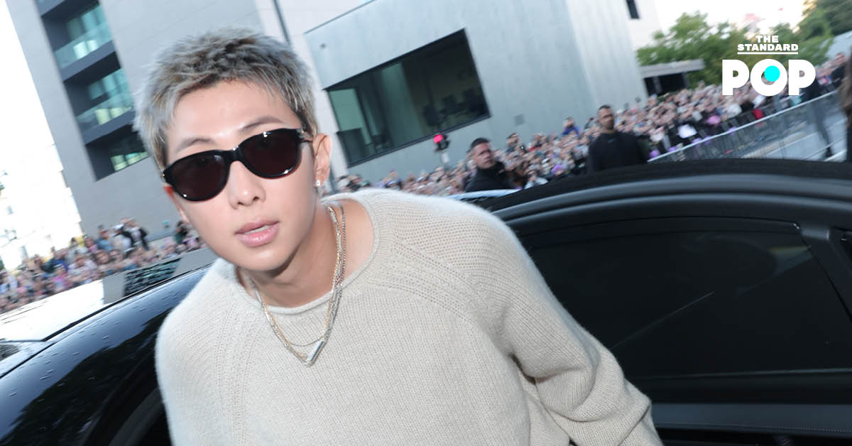RM วง BTS ขณะเดินทางเข้าร่วมงาน Bottega Veneta