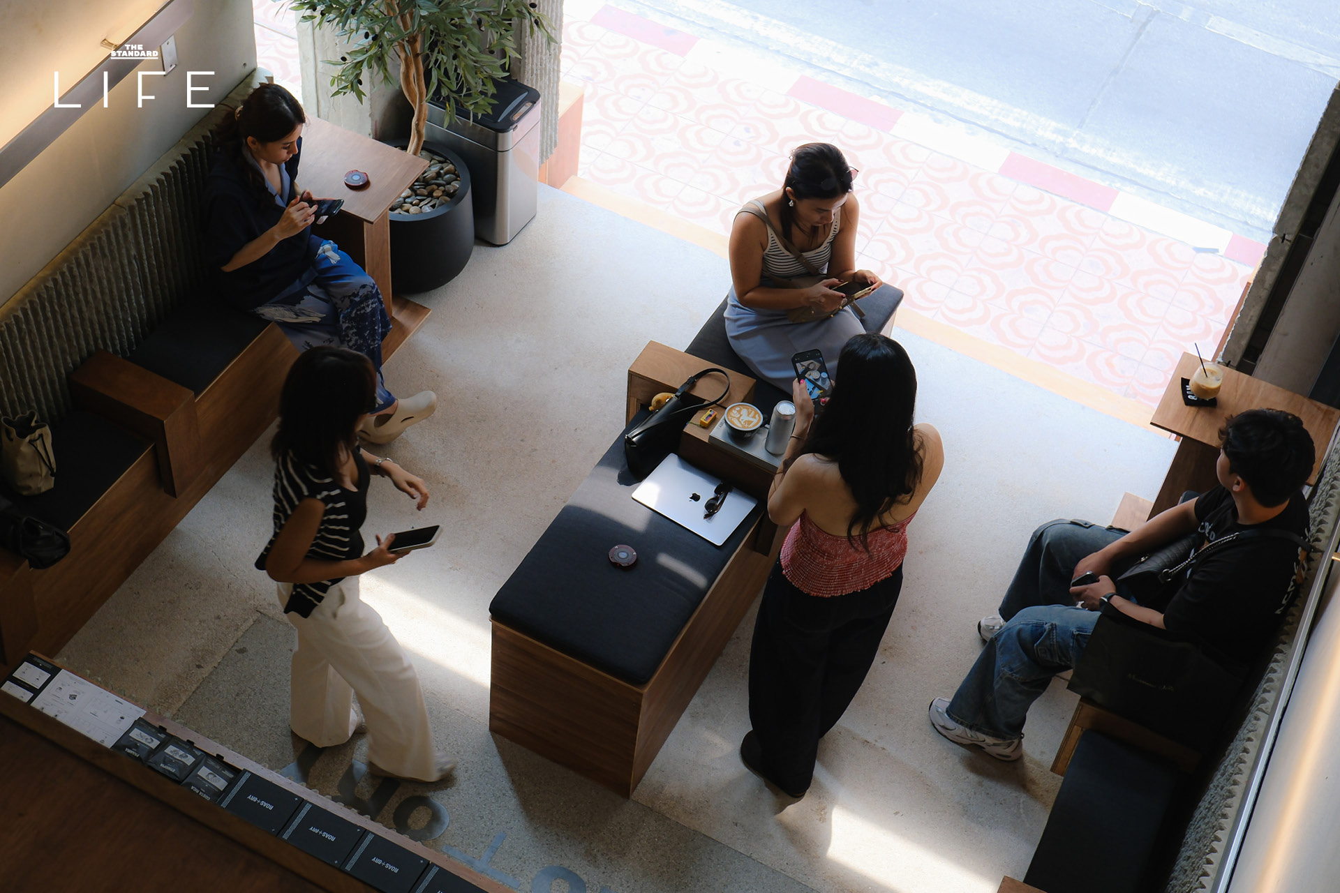 ภาพบรรยากาศ ROAS+8RY คาเฟ่บาริสต้าแชมป์โลกย่านทรงวาด ทั้งการตกแต่ง เมนูกาแฟ และบรรยากาศโดยรวม 14