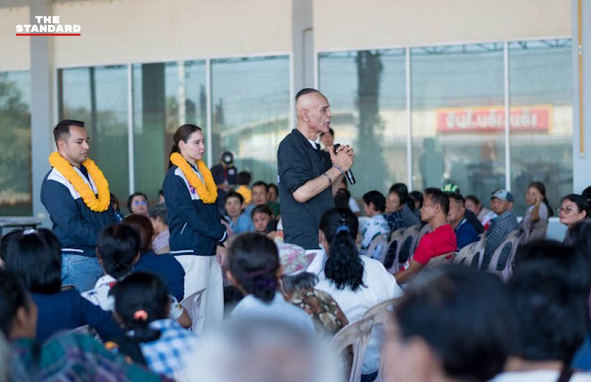 ซาบีดา ไทยเศรษฐ์ และ ชาดา ไทยเศรษฐ์ ลงพื้นที่หาเสียงร่วมกับ ชานนท์ ไทยเศรษฐ์ ที่ จังหวัดนครสวรรค์ 2