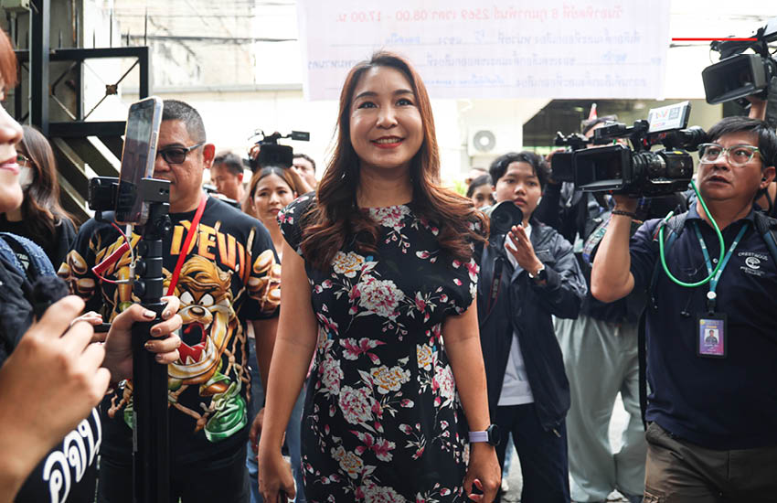 ศิริกัญญา ตันสกุล รองหัวหน้าพรรคประชาชน ใช้สิทธิเลือกตั้งหน่วยอินทามระ 3