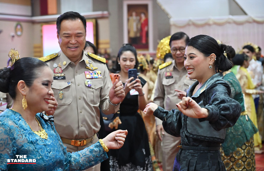 สมเด็จพระเจ้าลูกเธอ เจ้าฟ้าสิริวัณณวรี นารีรัตนราชกัญญา ทรงทอดพระเนตรงานผ้าไทยและหัตถกรรมพื้นบ้านภาคใต้ พร้อมพระราชทานผ้าลายบุปผาบรมราชินีนาถ 7
