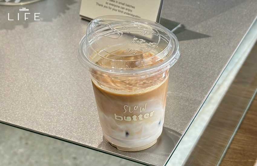 ภาพครัวซองต์อบสดใหม่จากร้าน Slow Butter เบเกอรีสไตล์สแกนดิเนเวียย่านหัวลำโพง 13