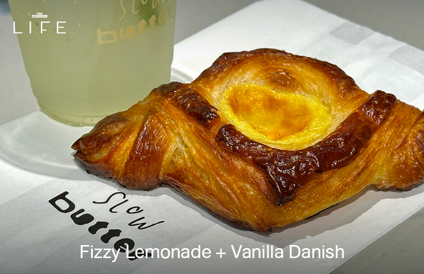 ภาพครัวซองต์อบสดใหม่จากร้าน Slow Butter เบเกอรีสไตล์สแกนดิเนเวียย่านหัวลำโพง 15