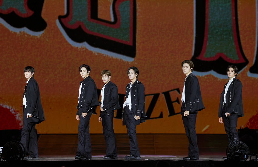 ภาพบรรยากาศคอนเสิร์ต SMTOWN LIVE IN BANGKOK ฉลอง 30 ปี SM Entertainment ที่ราชมังคลากีฬาสถาน 2