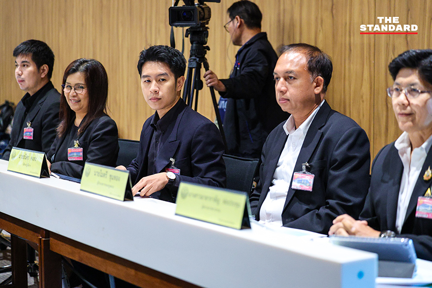 การประชุมคณะกรรมาธิการวุฒิสภา ถกปม ‘ประกันสังคม’ และประชาพิจารณ์ล่าช้า 10