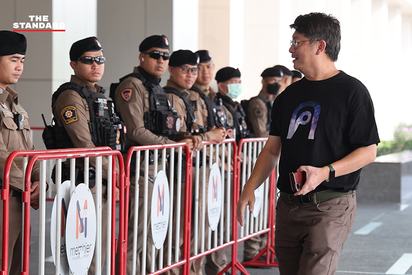 สมบัติ บุญงามอนงค์ หรือ บก.ลายจุด ยื่นหนังสือร้องเรียน กกต. ตรวจสอบปัญหาการจัดการเลือกตั้ง 2569 5
