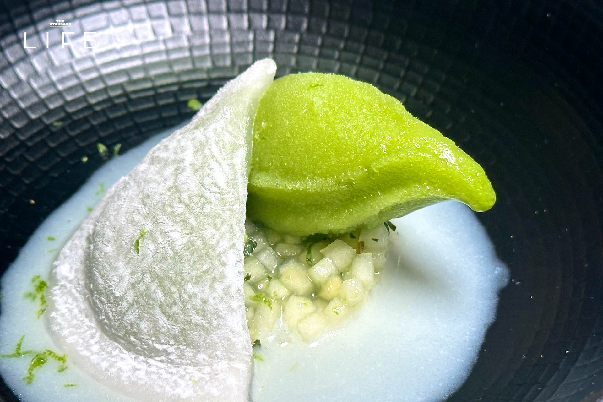 ภาพรวมประสบการณ์ Table1749 ดินเนอร์ป๊อปอัพ เลือกเมนูผ่านการ ดมกลิ่น พร้อมอาหาร 4 คอร์สโดยเชฟมิชลินสตาร์ 11