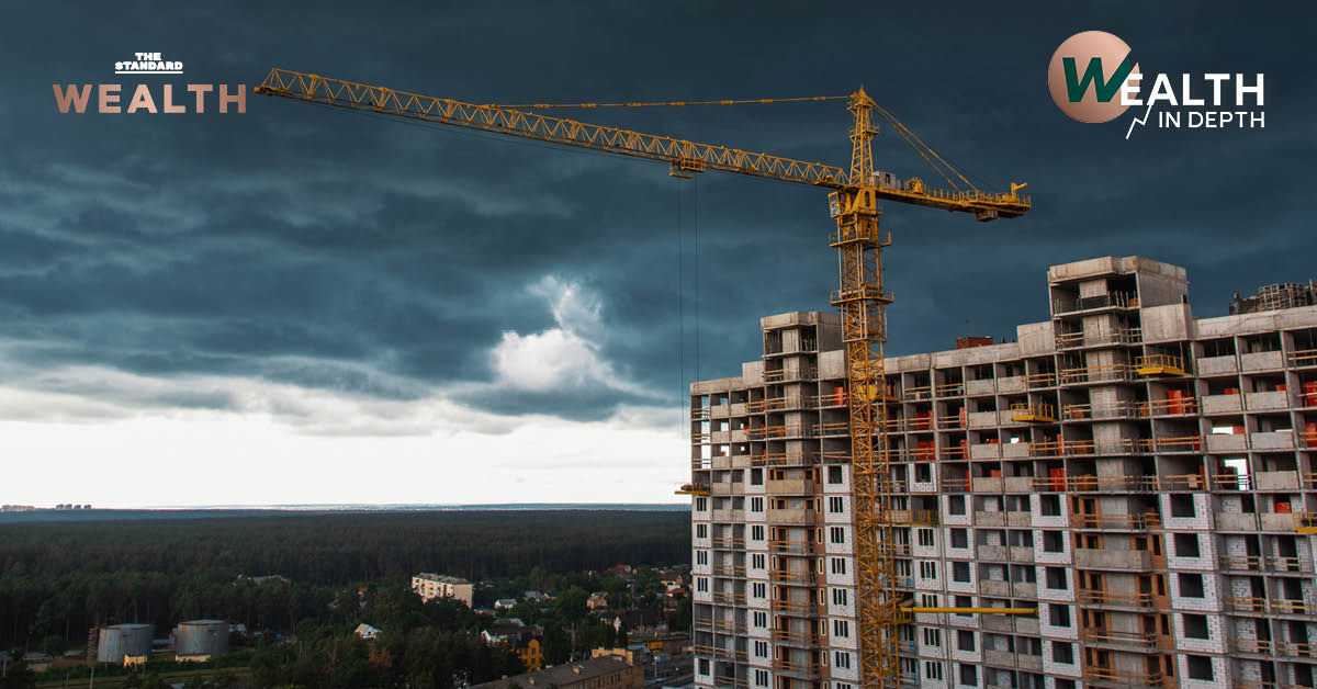 ภาพรวมตลาดอสังหาริมทรัพย์ไทยปี 2569 แสดงถึงการชะลอตัว หนี้ครัวเรือนสูง อัตราการปฏิเสธสินเชื่อ และสต็อกคงค้างจำนวนมาก