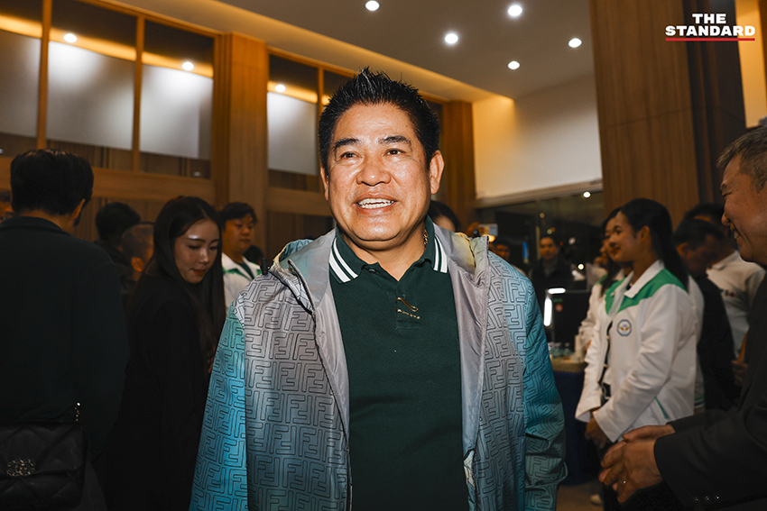 ร้อยเอก ธรรมนัส พรหมเผ่า หัวหน้าพรรคกล้าธรรม ให้สัมภาษณ์สื่อมวลชนถึงผลการเลือกตั้งและสถานการณ์การเมือง 2