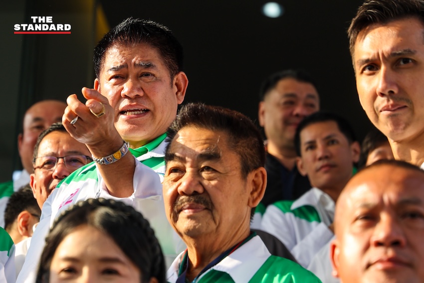 ร.อ. ธรรมนัส พรหมเผ่า ประธานที่ปรึกษาพรรคกล้าธรรม แถลงข่าวถึงการตัดสินใจร่วมรัฐบาลและปมข่าวขัดแย้งพรรคภูมิใจไทย 9