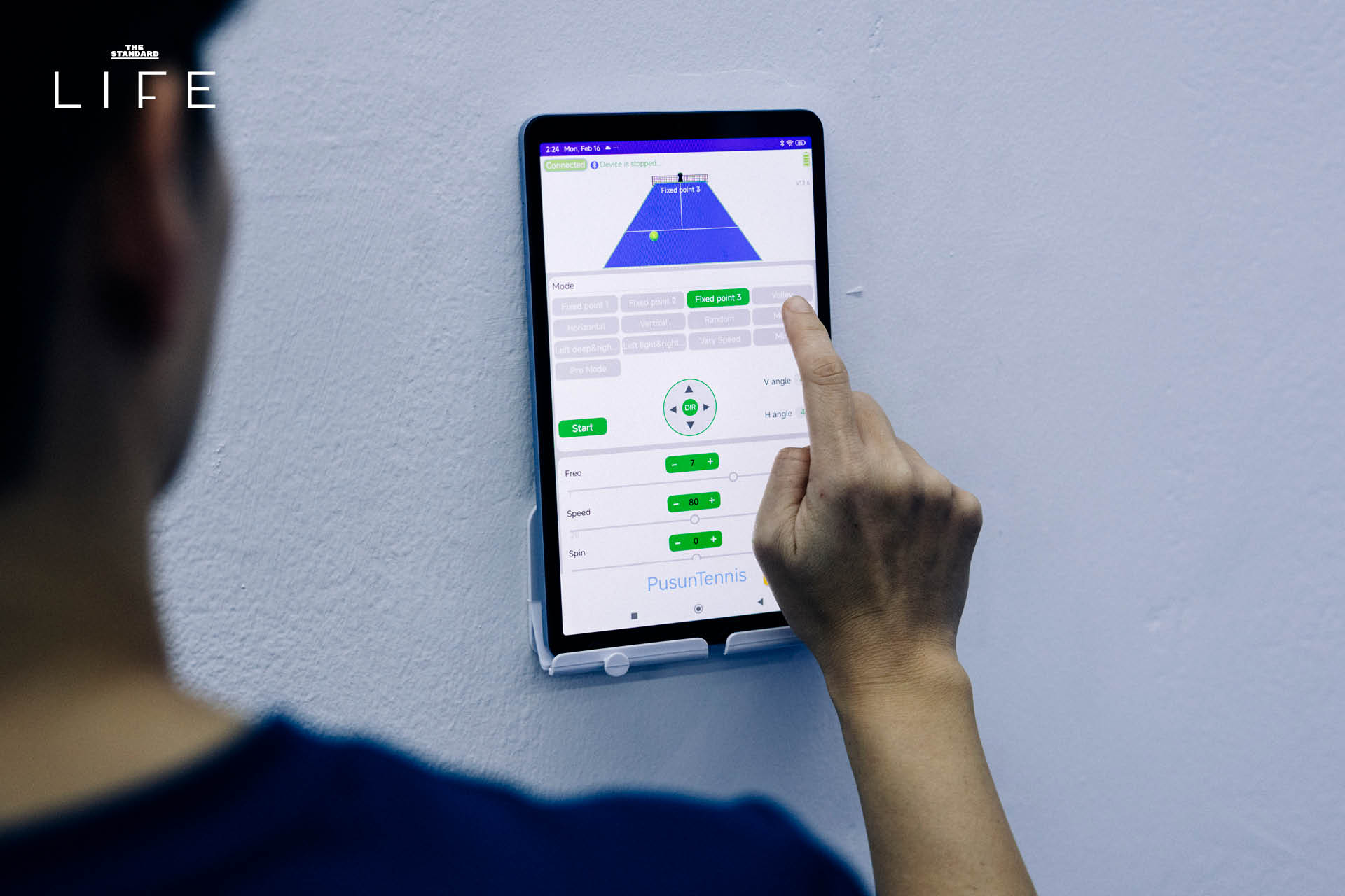 ภาพสนามเทนนิสในร่ม TOPSIPN TENNIS ย่านพระราม 4 ที่มีเครื่องปรับอากาศเย็นฉ่ำและแบ่งเป็นหลายโซน 10