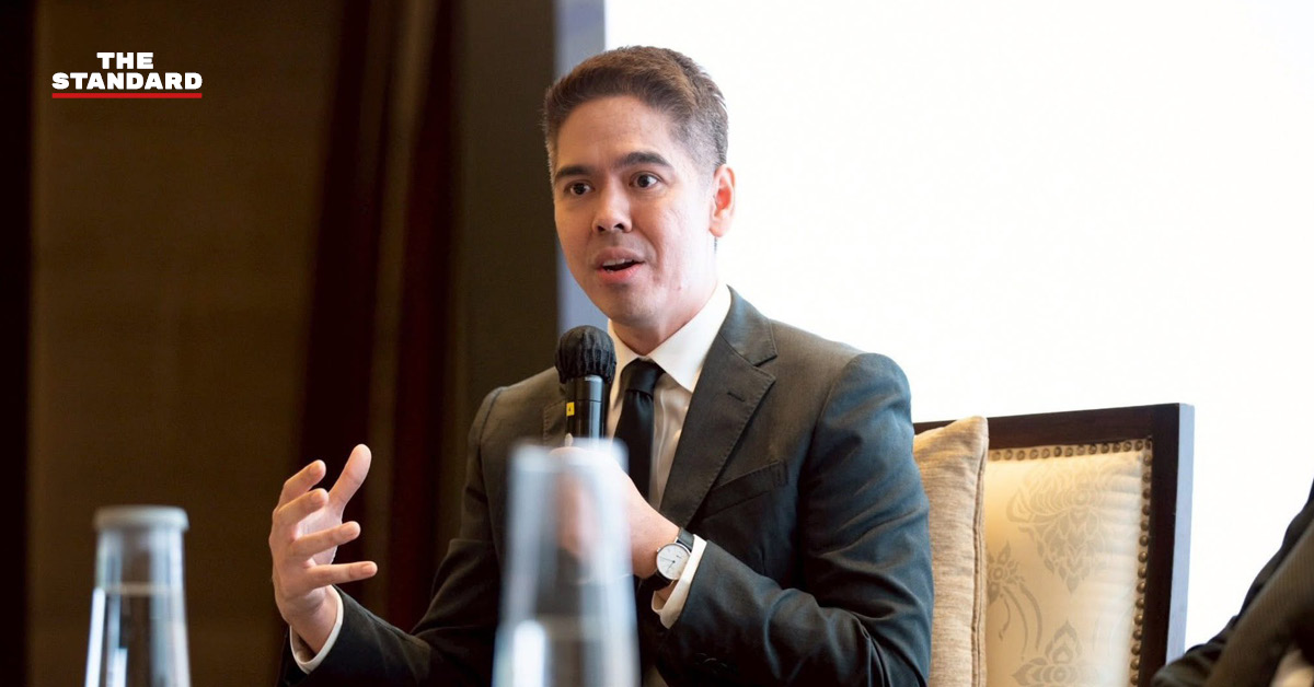 วีระพงษ์ ประภา รองหัวหน้าพรรคประชาธิปัตย์ แถลงข่าวเตือนรัฐบาลรับมือสงครามการค้า