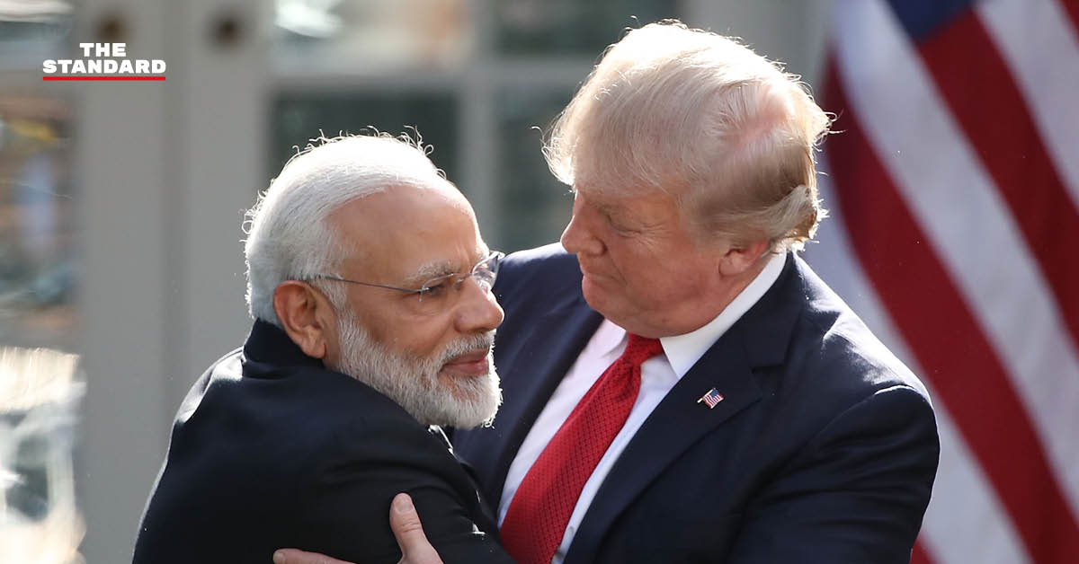 ธงชาติ สหรัฐฯ และ อินเดีย เป็นสัญลักษณ์ของข้อตกลงการค้าและภาษีนำเข้าที่เปลี่ยนแปลงไป