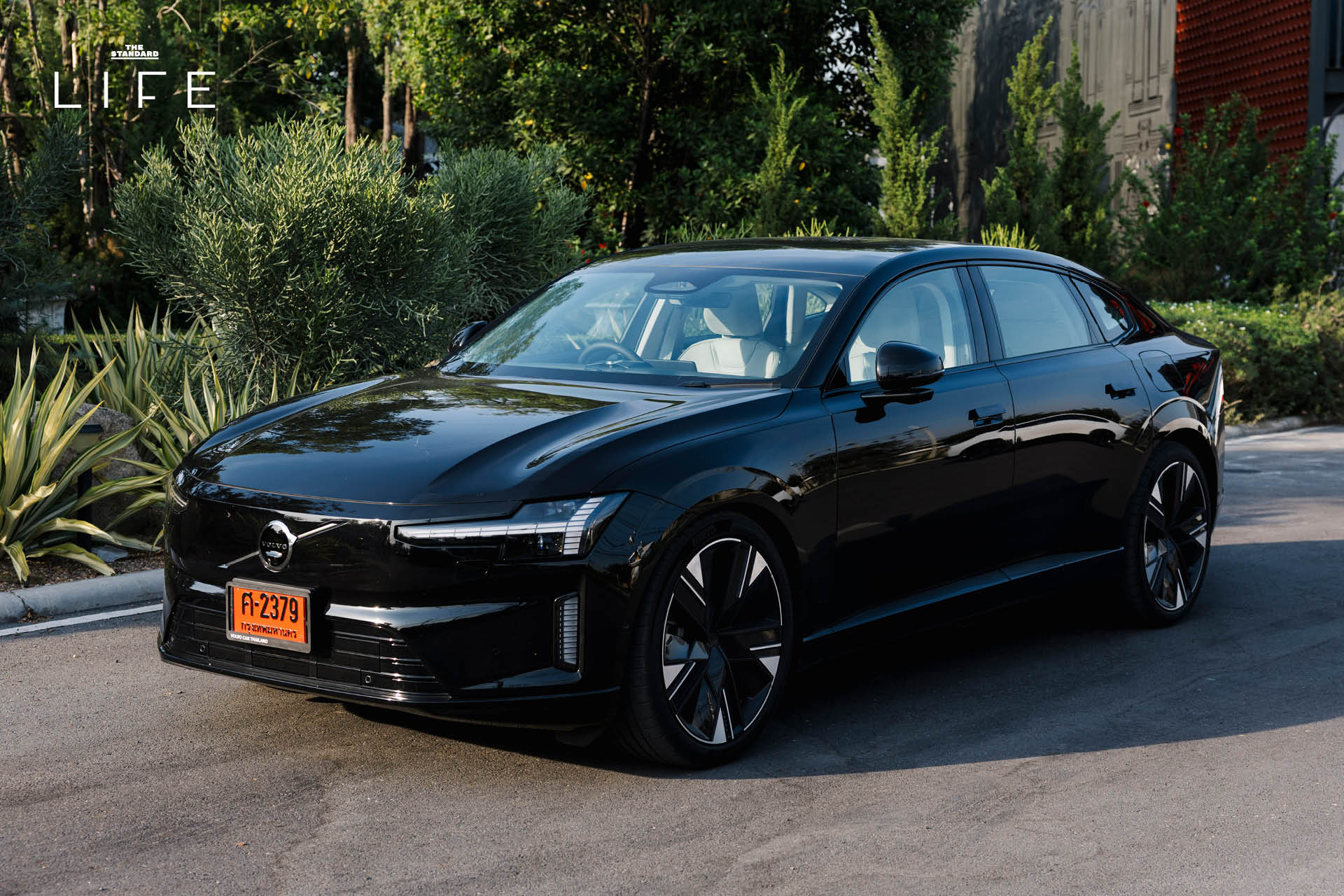 Volvo ES90 ซีดานไฟฟ้าที่บาลานซ์ดีไซน์ ความสบายและสมรรถนะอย่างมีชั้นเชิง 17