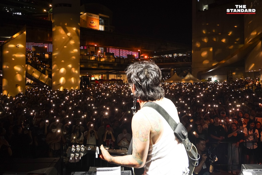 บรรยากาศ Voter Concert ที่ลานหอศิลปฯ กรุงเทพฯ ผู้คนร่วมกิจกรรมรณรงค์ เลือกตั้ง-ประชามติ 1