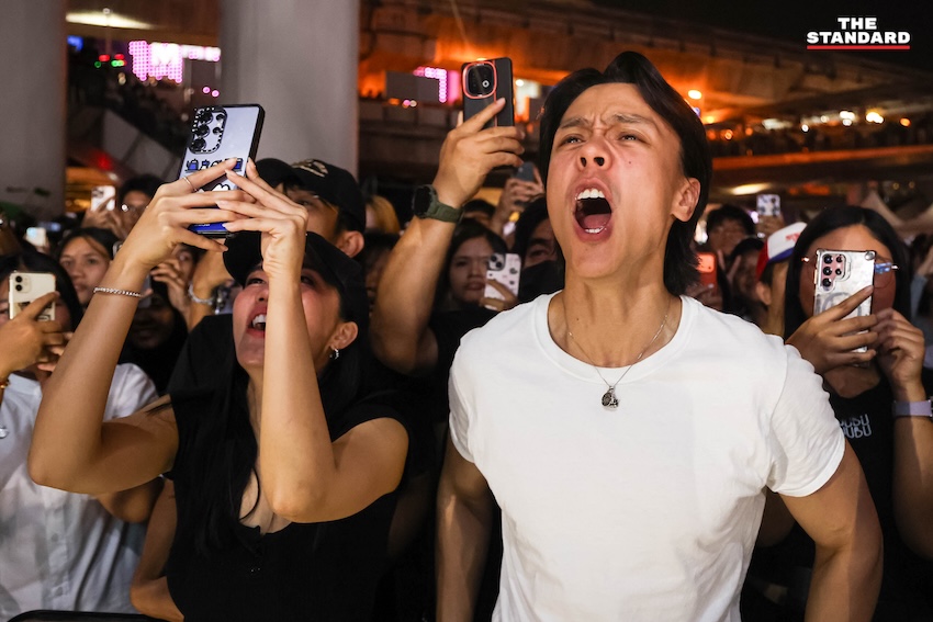 บรรยากาศ Voter Concert ที่ลานหอศิลปฯ กรุงเทพฯ ผู้คนร่วมกิจกรรมรณรงค์ เลือกตั้ง-ประชามติ 15