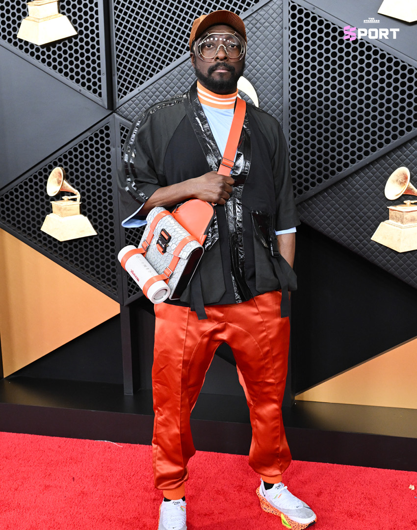 will.i.am สวมรองเท้า Nike ZoomX AlphaFly 3 ‘Safari’ เดินบนพรมแดงงาน Grammy Awards 2026 2