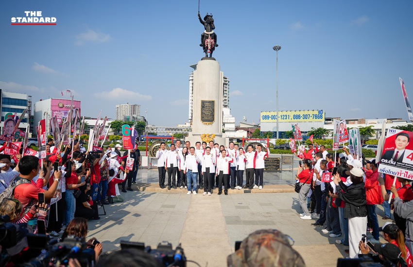 ศ. ดร.ยศชนัน วงศ์สวัสดิ์ แคนดิเดตนายกฯ พรรคเพื่อไทย ลงพื้นที่หาเสียงฝั่งธนฯ ก่อนปราศรัยใหญ่สนามเทพหัสดิน 3