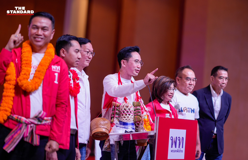 ศ.ดร.ยศชนัน วงศ์สวัสดิ์ ผู้สมัครนายกรัฐมนตรีพรรคเพื่อไทย ลงพื้นที่หาเสียงที่จังหวัดนครพนมและมุกดาหาร ได้รับการต้อนรับอบอุ่นจากประชาชนและเด็กๆ 6