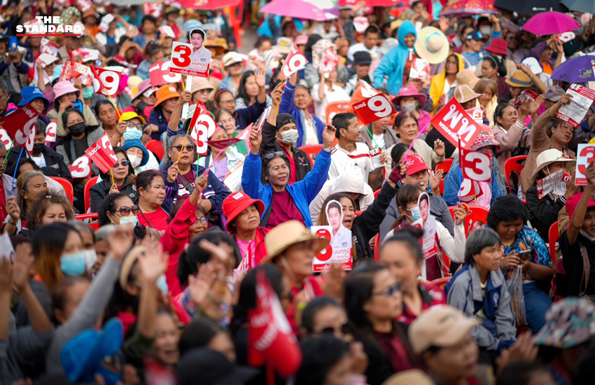 ศ.ดร.ยศชนัน วงศ์สวัสดิ์ ผู้สมัครนายกรัฐมนตรีพรรคเพื่อไทย ลงพื้นที่หาเสียงที่จังหวัดนครพนมและมุกดาหาร ได้รับการต้อนรับอบอุ่นจากประชาชนและเด็กๆ 8