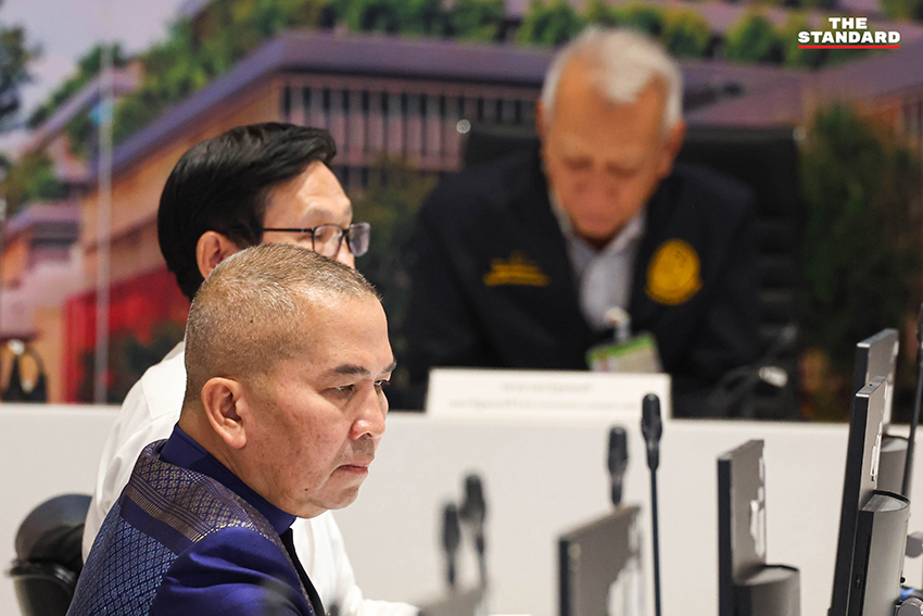 นายกฯ นั่งโต๊ะ ศบก.  สั่งเช็กทั้งระบบ ปมน้ำมันหาย คุมส่งออก-สกัดกำไรเกินควร