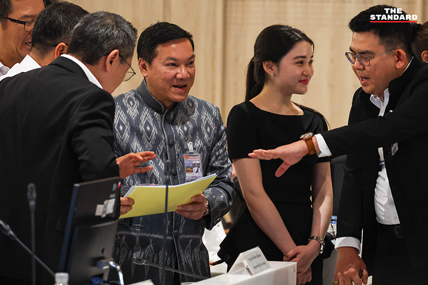 นายกฯ นั่งโต๊ะ ศบก.  สั่งเช็กทั้งระบบ ปมน้ำมันหาย คุมส่งออก-สกัดกำไรเกินควร