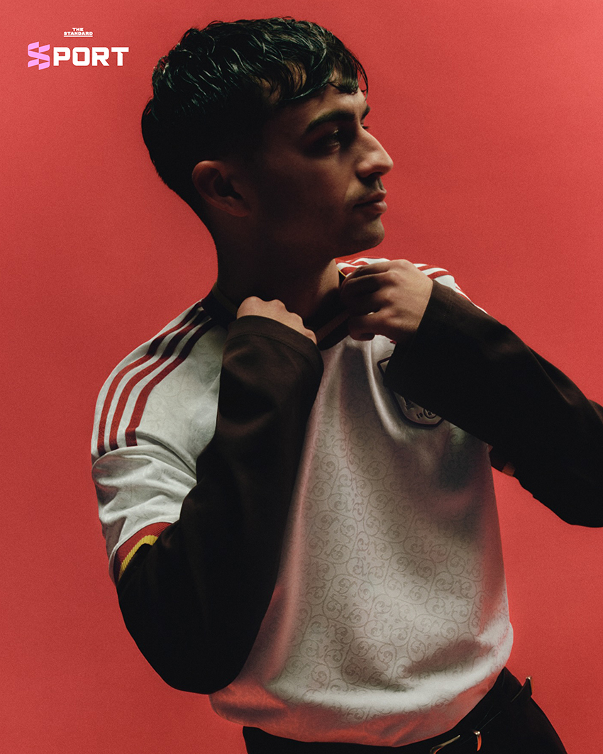 ชุดเยือน adidas สำหรับ ฟุตบอลโลก 2026 ในดีไซน์ย้อนยุค 90s พร้อมโลโก้ Trefoil อันเป็นเอกลักษณ์ 6