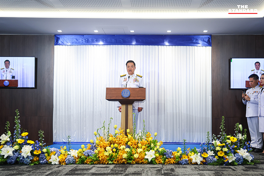 อนุทิน ชาญวีรกูล พร้อมครอบครัวและแกนนำพรรคร่วมรัฐบาล ในพิธีรับพระบรมราชโองการโปรดเกล้าฯ แต่งตั้งเป็นนายกรัฐมนตรีสมัยที่ 2 8