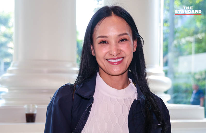 อนุทิน ชาญวีรกูล หัวหน้าพรรคภูมิใจไทย แถลงข่าวส่งรายชื่อ ครม. ตรวจสอบคุณสมบัติ 15