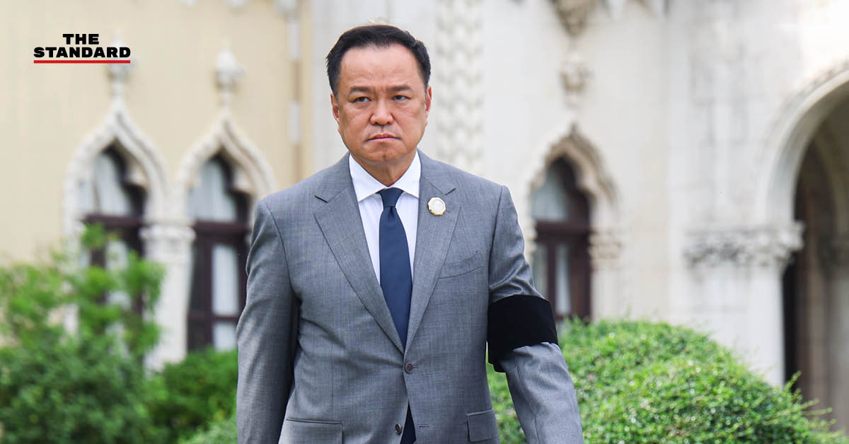 อนุทิน ชาญวีรกูล เดินทางเข้า ทำเนียบรัฐบาล เพื่อประชุมหารือ สถานการณ์ วิกฤตพลังงาน และ มาตรการ ตรึงราคาดีเซล