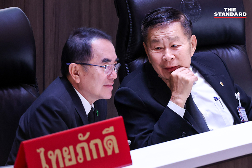 ภาพ สส. อภิปรายคุณสมบัติ อนุทิน ชาญวีรกูล และ ณัฐพงษ์ เรืองปัญญาวุฒิ ในการประชุมสภาผู้แทนราษฎร ก่อนลงมติเลือกนายกรัฐมนตรี 5